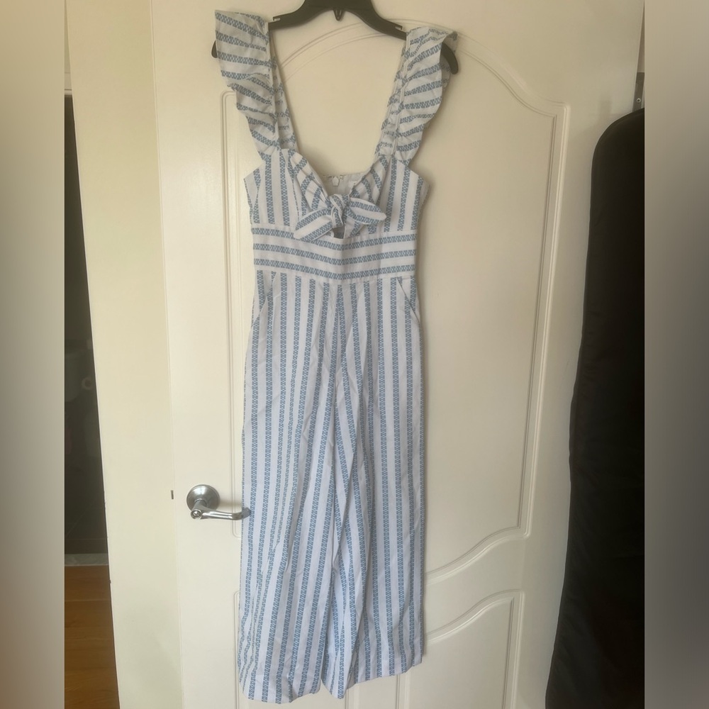 BCBGeneration Striped Cropped Ruffle Sleeve Jumpsuit Size 0!!